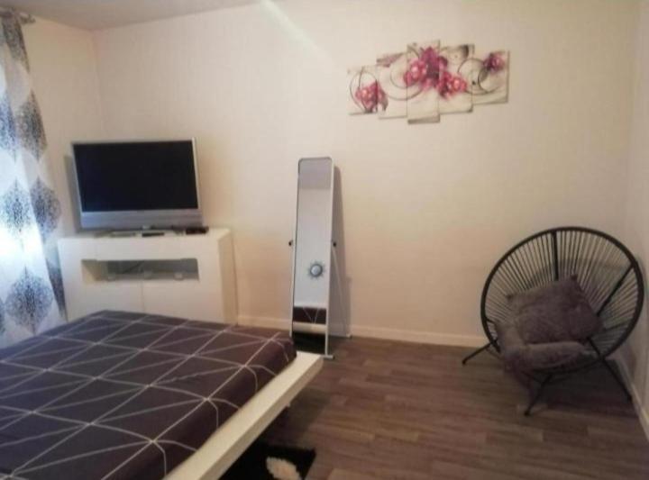 T1 Bis Calme Proche Centre Ville Apartment Saint-Etienne  Exterior photo